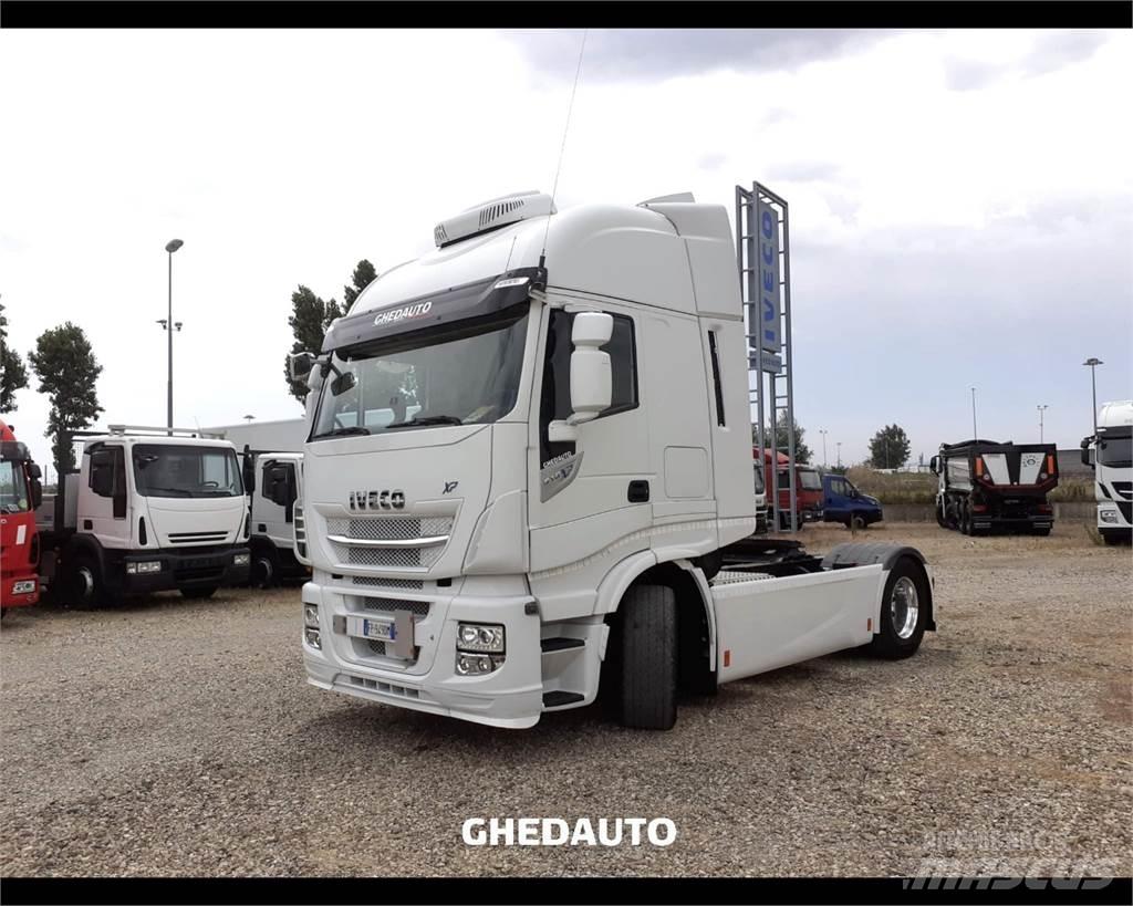 Iveco AS440ST/P Фургони