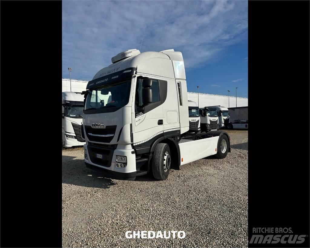 Iveco AS440ST/P Фургони