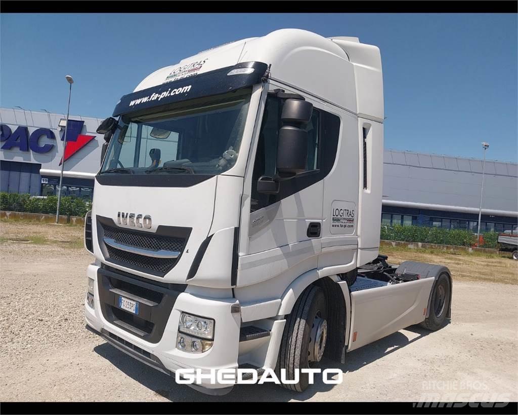 Iveco AS440ST/P Фургони