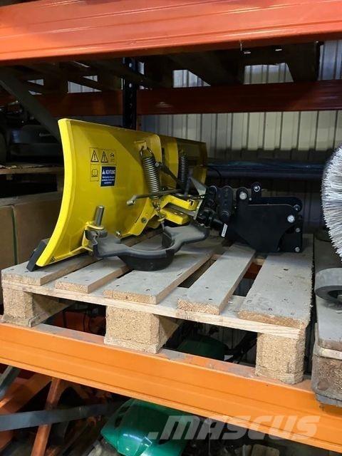 John Deere  Снігоочищувальні ножі та плуги