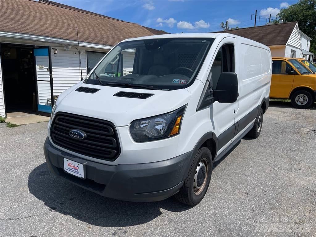 Ford Transit Панельні фургони