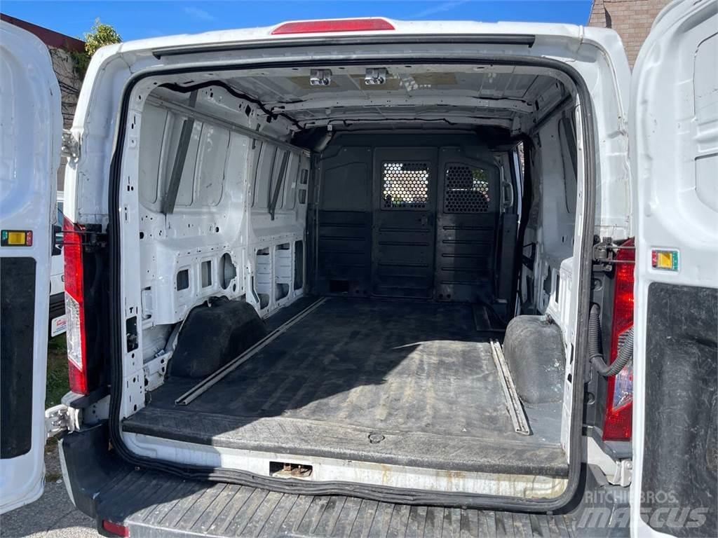 Ford Transit Панельні фургони