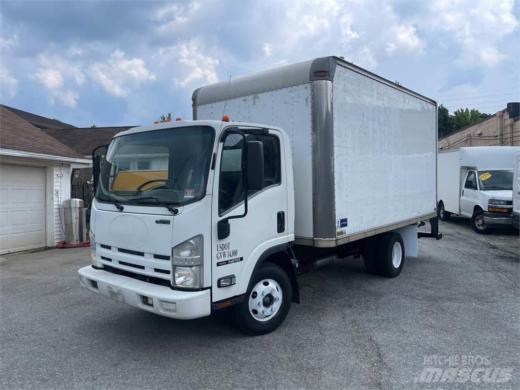 Isuzu NPR Фургони