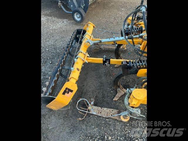  Autre CL6750SR45 Робота по підготовці ґрунту