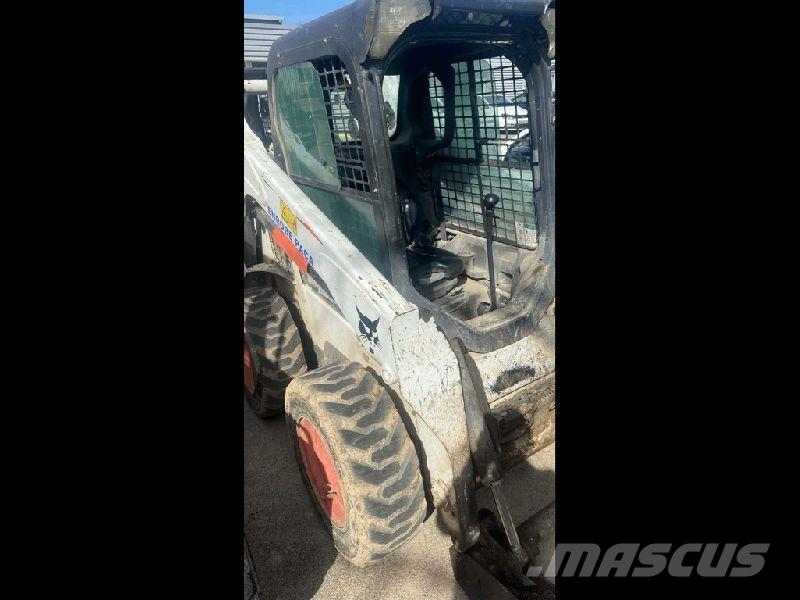 Bobcat S590 Фронтальні навантажувачі