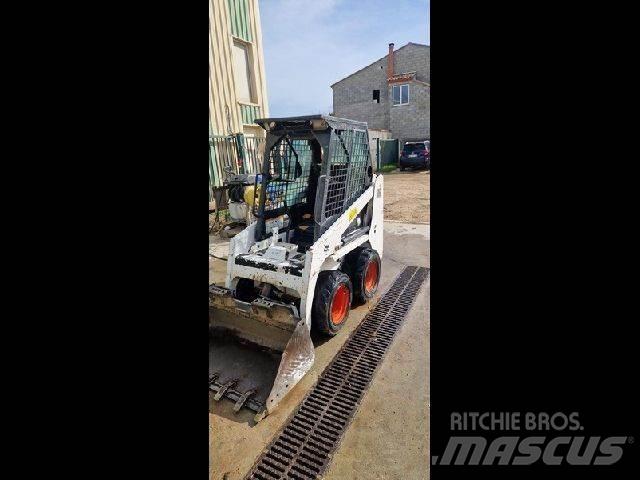 Bobcat S70 Фронтальні навантажувачі