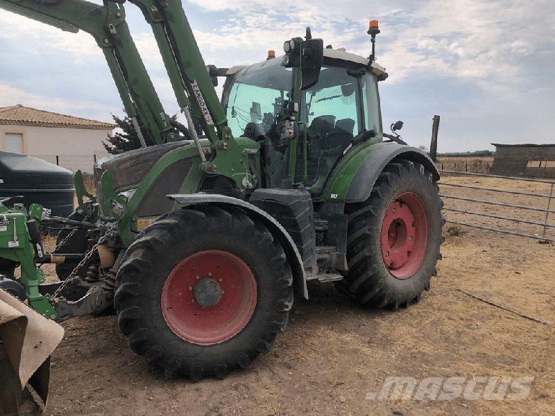 Fendt 516 VARIO Трактори