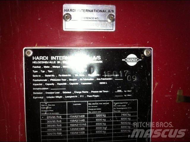 Hardi COMMANDER Причіпні обприскувачі