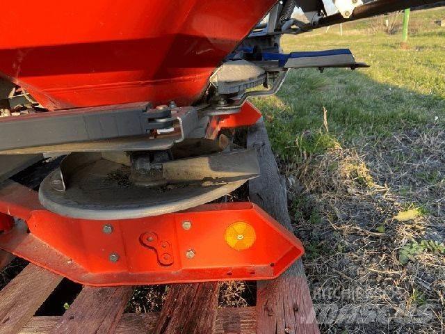 Kuhn AXIS 20.1W Розсіювач мінеральних добрив