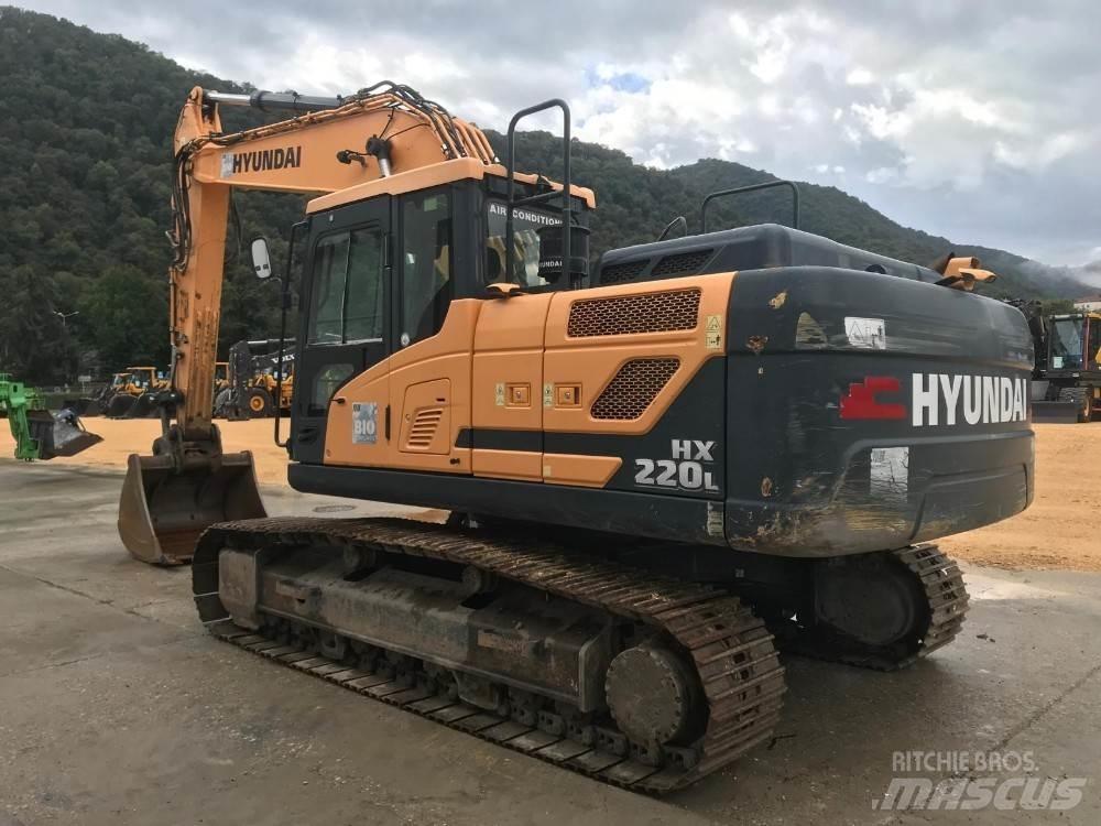 Hyundai HX220L Гусеничні екскаватори