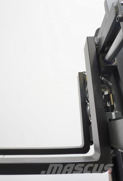 Combilift WR4 Чотириходові річ-траки