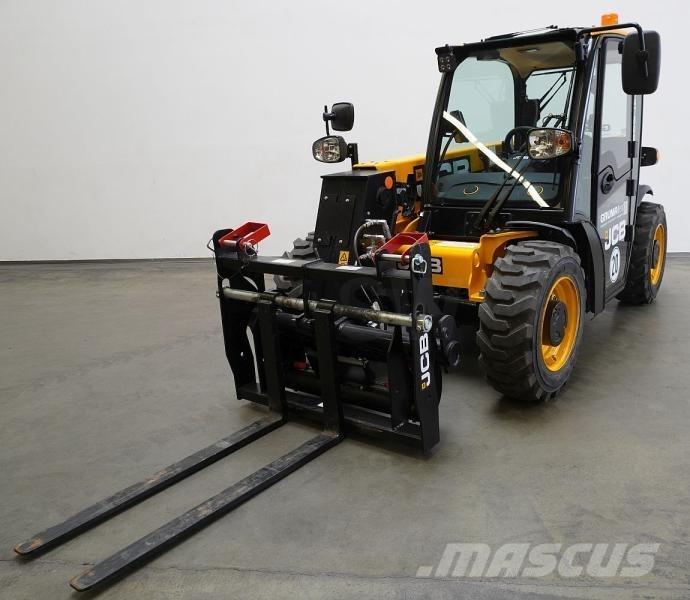 JCB 514-40 Телескопічні навантажувачі