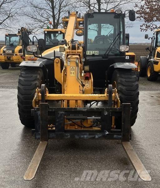 JCB 535-95 Телескопічні навантажувачі
