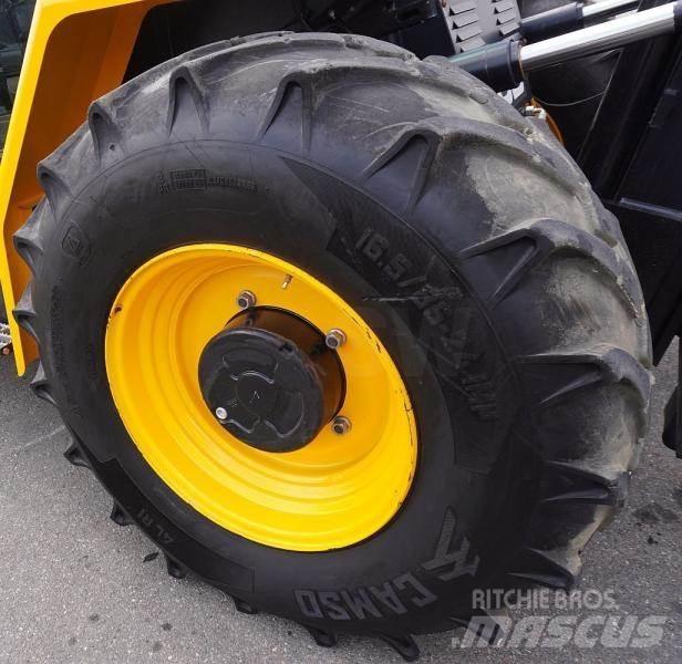 JCB 940-4 Навантажувачі підвищеної прохідності