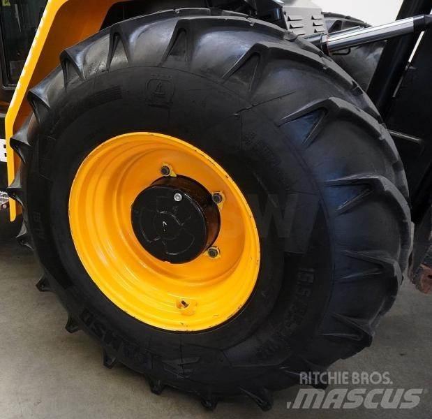 JCB 940-4 Навантажувачі підвищеної прохідності