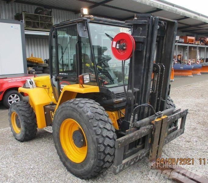 JCB 940-4 Навантажувачі підвищеної прохідності