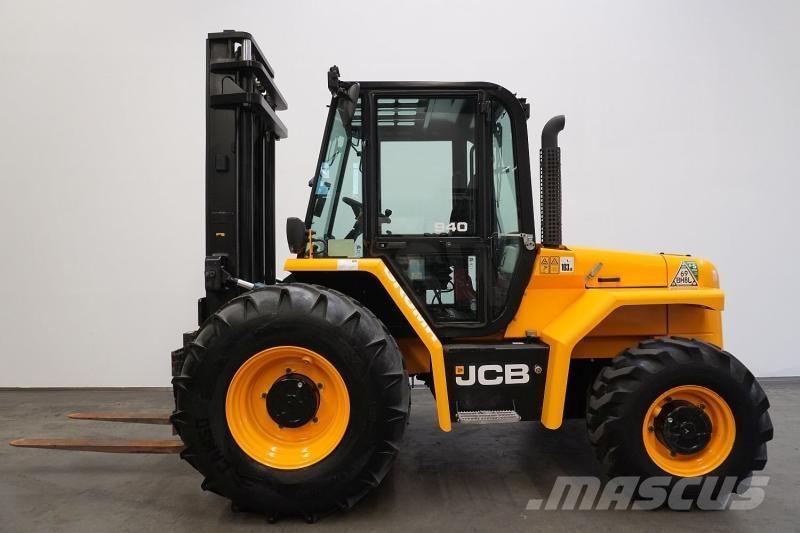 JCB 940-4 Навантажувачі підвищеної прохідності