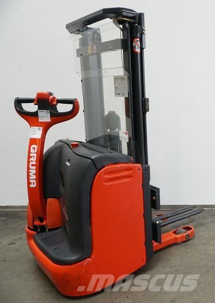Linde L 10 379 Самохідні електроштабелери