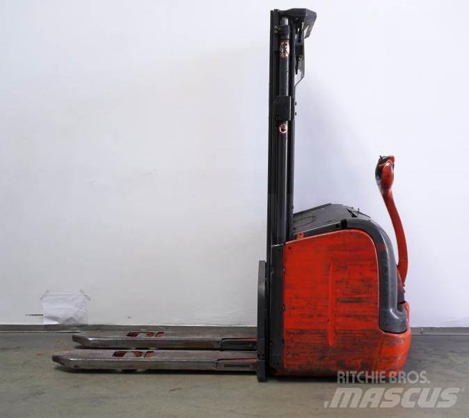 Linde L 14 372 Самохідні електроштабелери