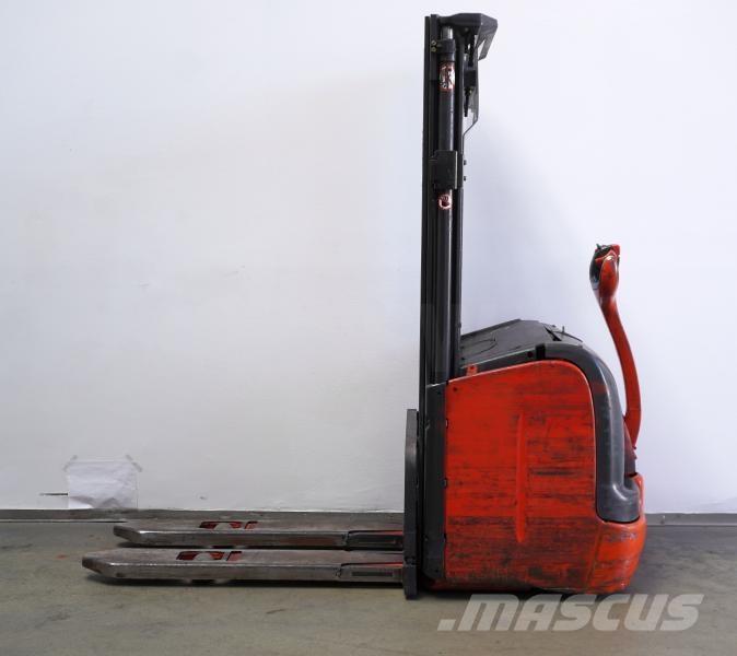 Linde L 14 372 Самохідні електроштабелери