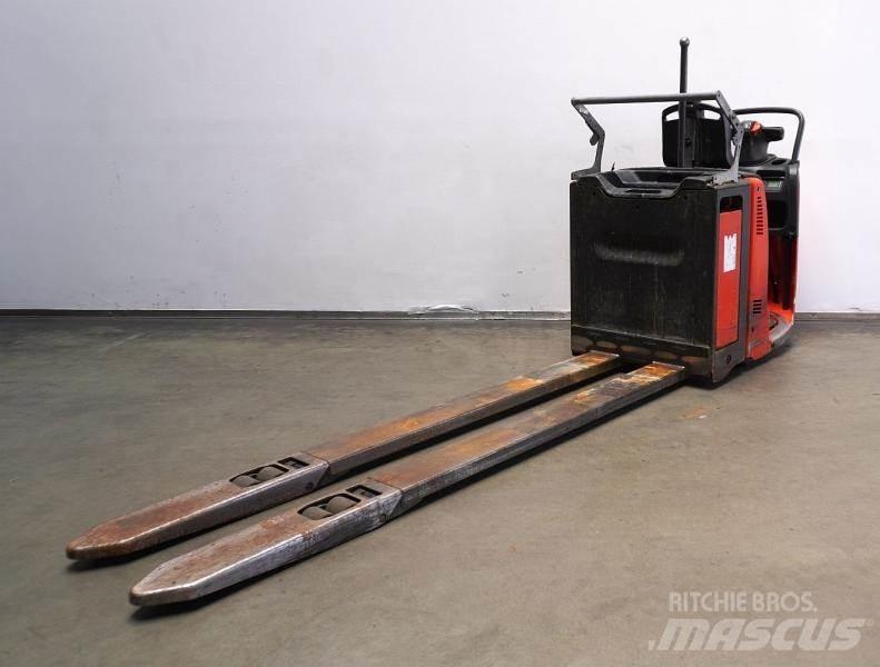 Linde N 20 132 Підбирачі замовлень з нижніх ярусів
