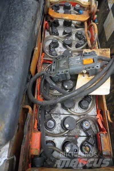 Linde N 20 132 Підбирачі замовлень з нижніх ярусів