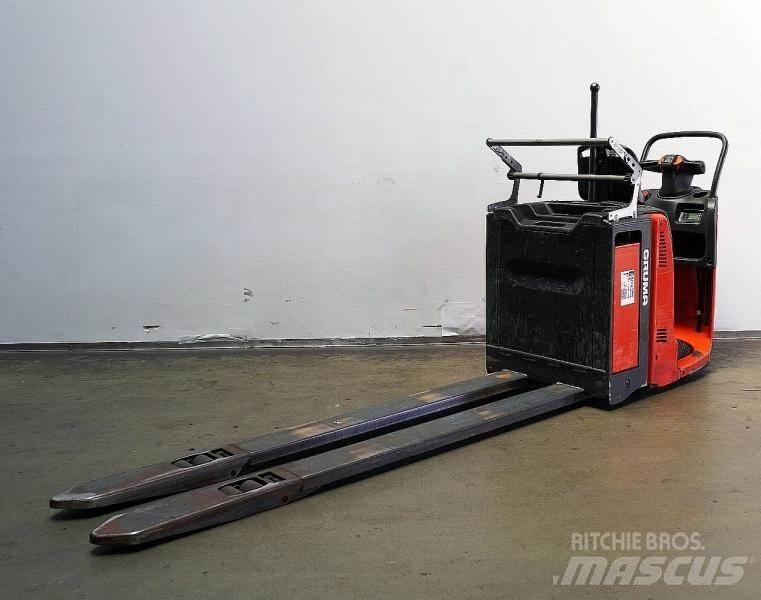 Linde N 20 132 Підбирачі замовлень з нижніх ярусів