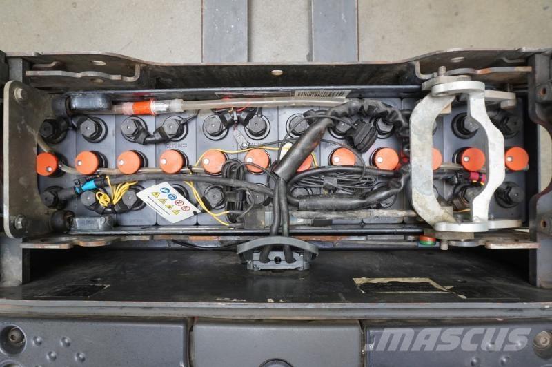 Linde N 20 132 Підбирачі замовлень з нижніх ярусів