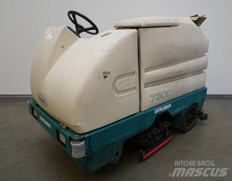 Tennant 7300 Комбіновані скруббери