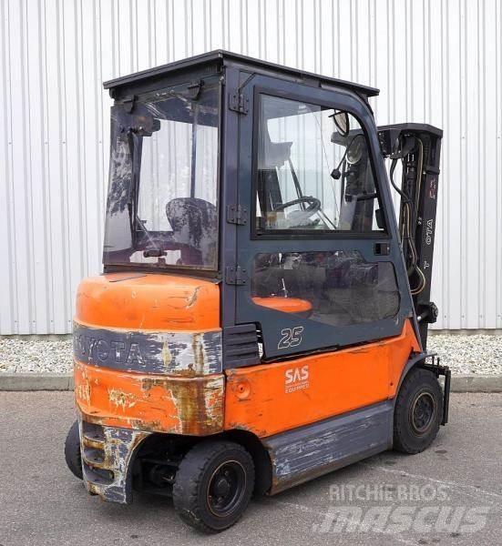 Toyota 7FBMF25 Інше