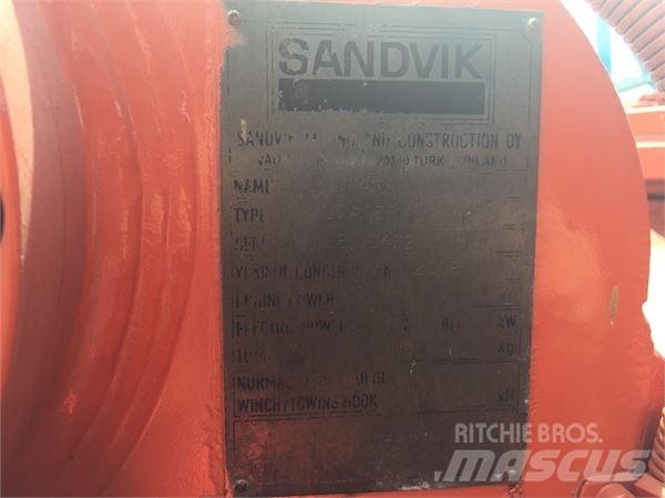 Sandvik LH410 Підземні навантажувачі