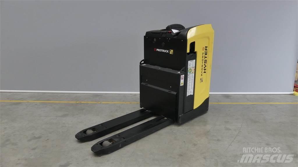 Hyster RP2.0N Самохідні електроштабелери