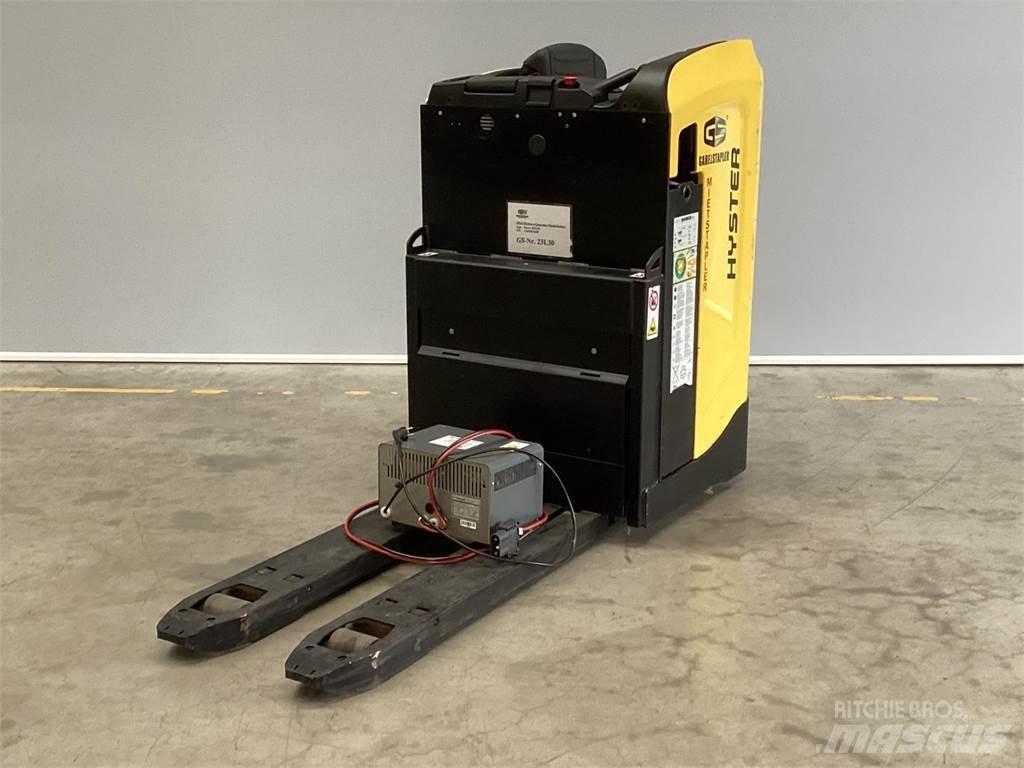 Hyster RP2.0N Самохідні електроштабелери