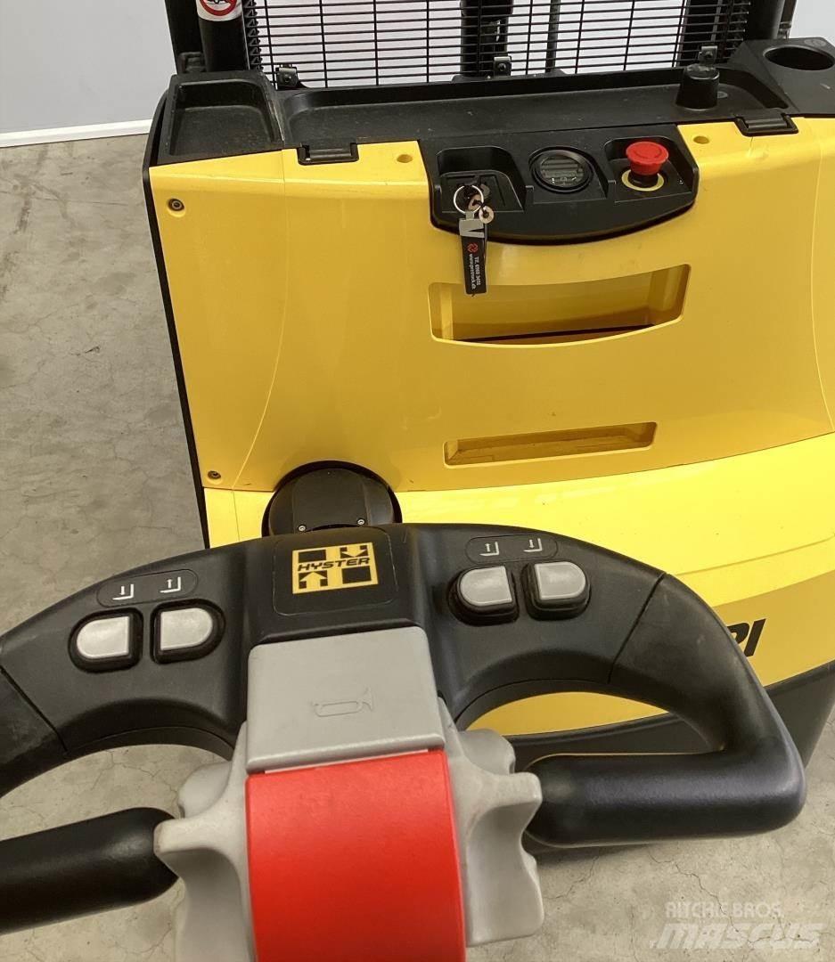 Hyster S1.4 Ручний візок