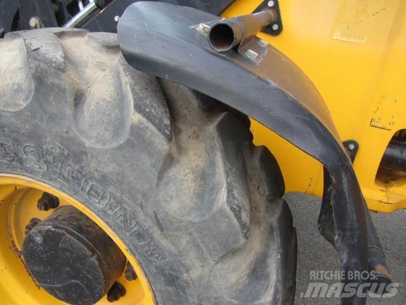 JCB 406 Фронтальні навантажувачі