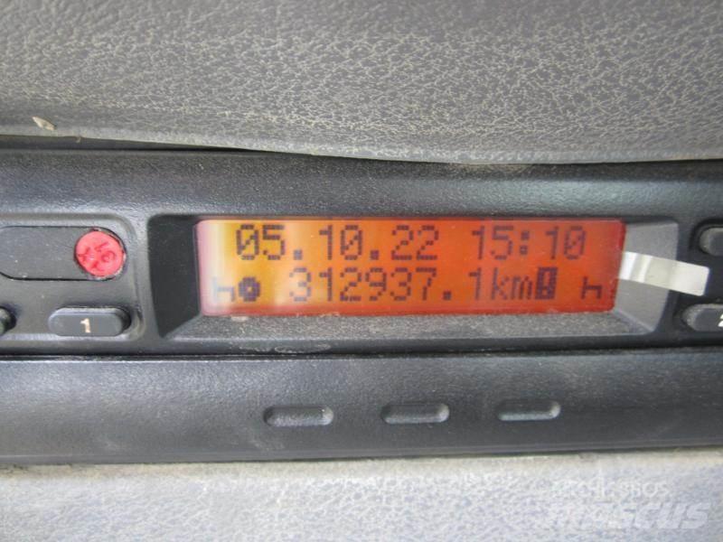 Renault Kerax Самоскиди
