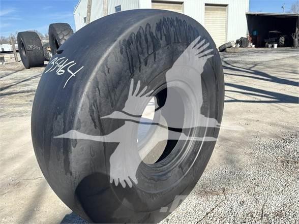 Titan 23.5x25 Шини