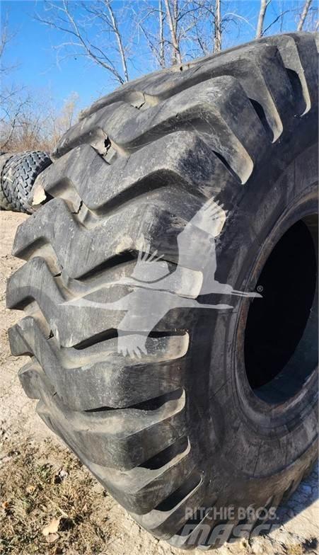 Titan 29.5x29 Шини