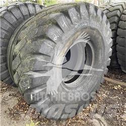 Toyo 18.00X25 Шини