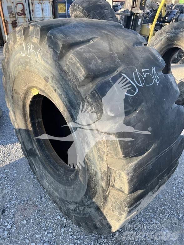 Toyo 23.5x25 Шини
