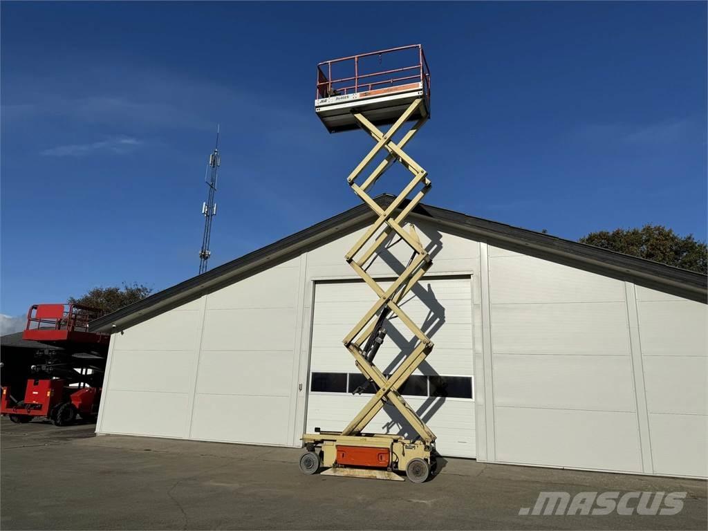 JLG 2646es Інші підйомники і платформи