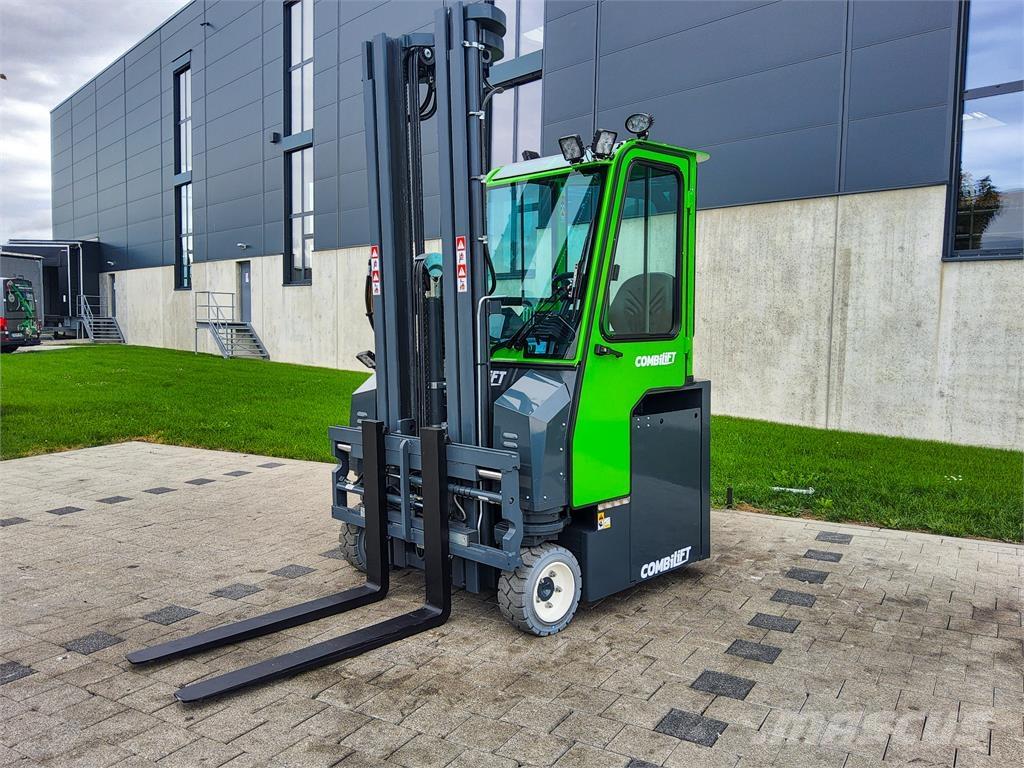 Combilift CBE 3000 Чотириходові річ-траки