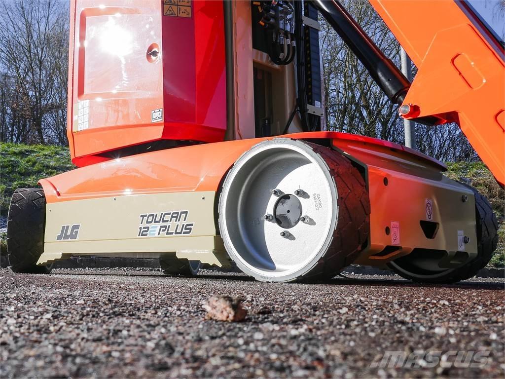 JLG Toucan 12E Plus Вертикальні щоглові підйомники