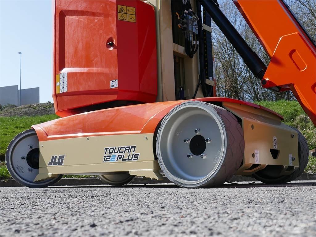 JLG Toucan 12E Plus Вертикальні щоглові підйомники