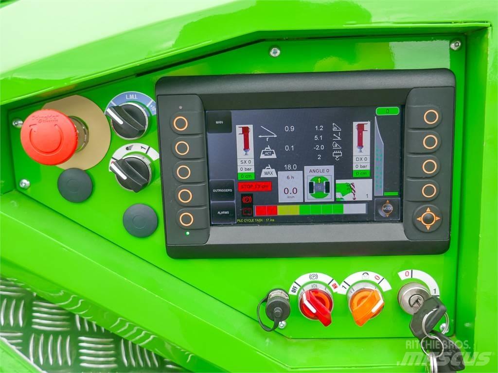 JMG MC 180S Телескопічні навантажувачі