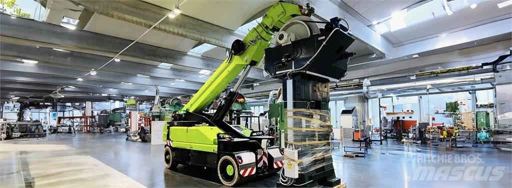 JMG MC 250S Телескопічні навантажувачі