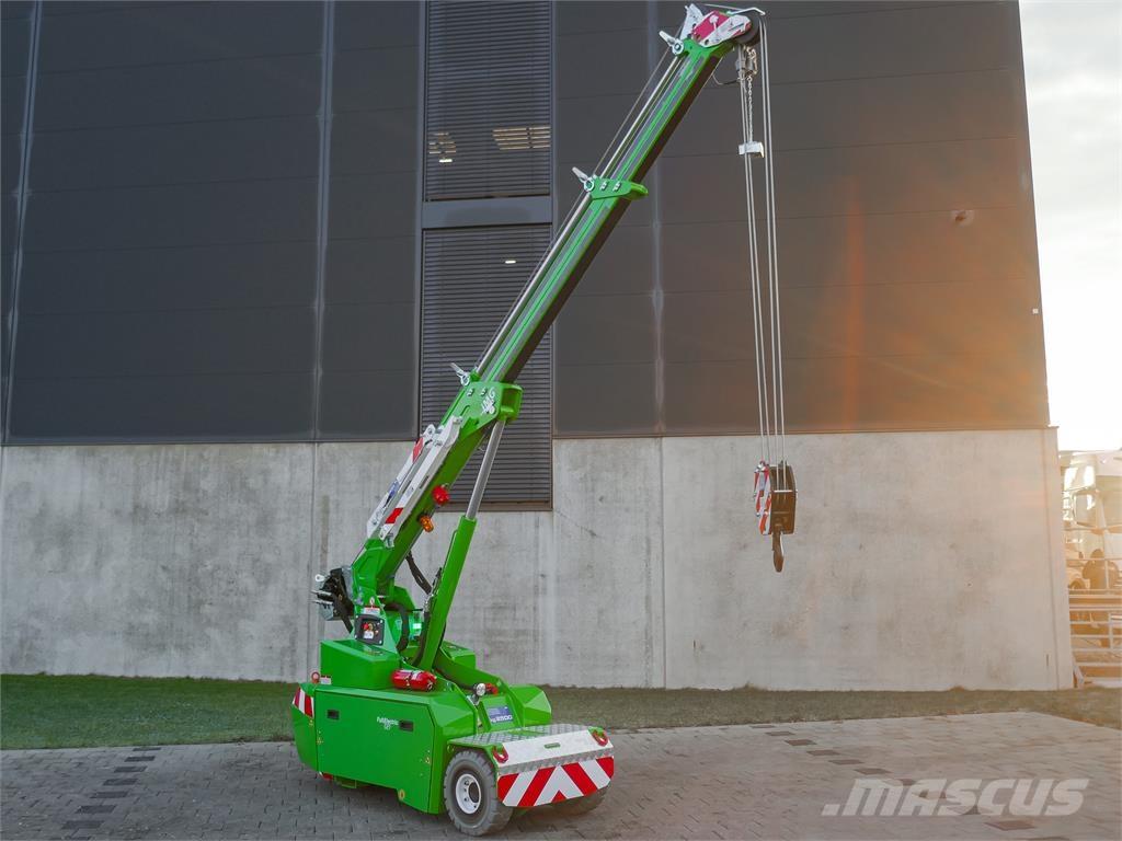 JMG MC 25S Телескопічні навантажувачі