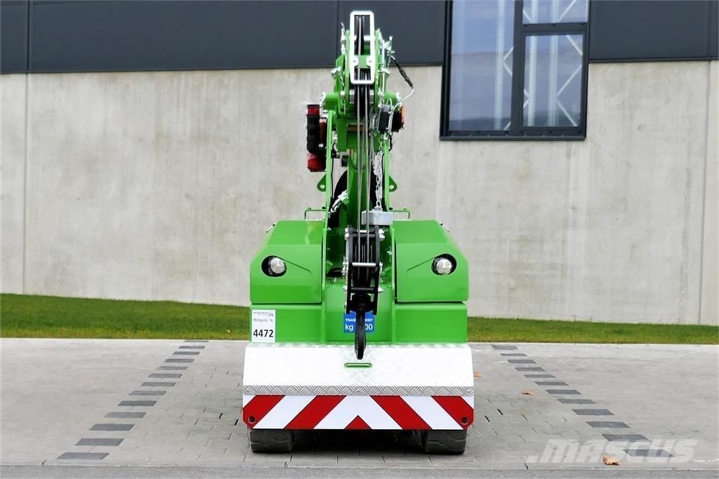 JMG MC 32S Телескопічні навантажувачі