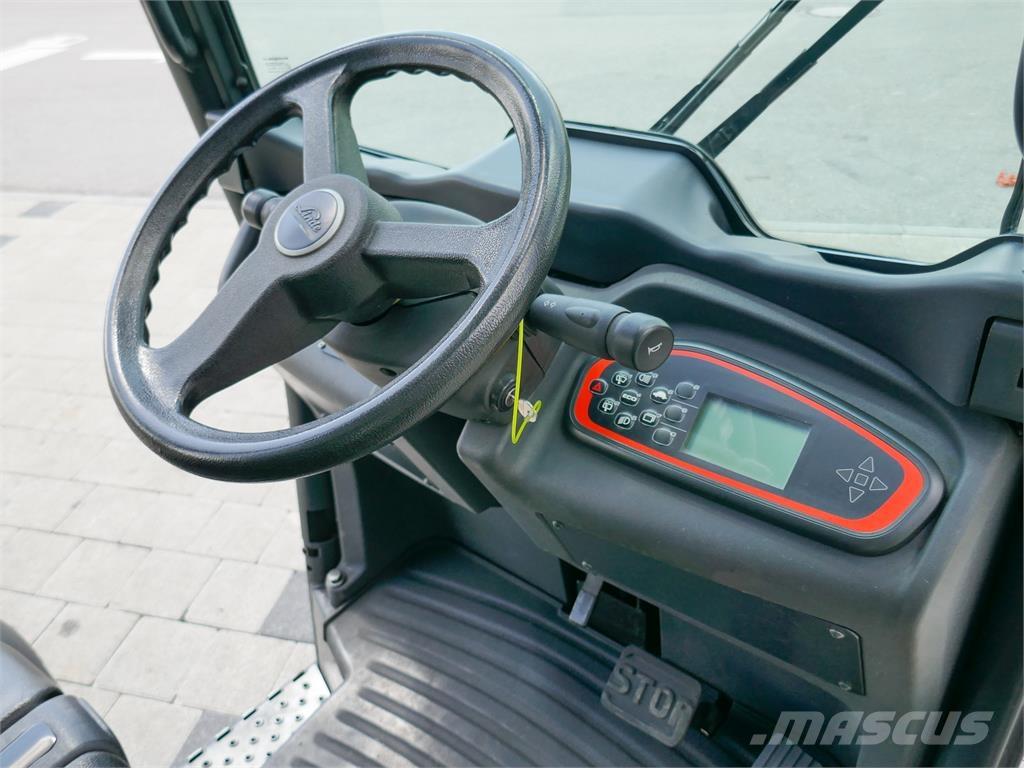 Linde P 60 Тягачі колісні