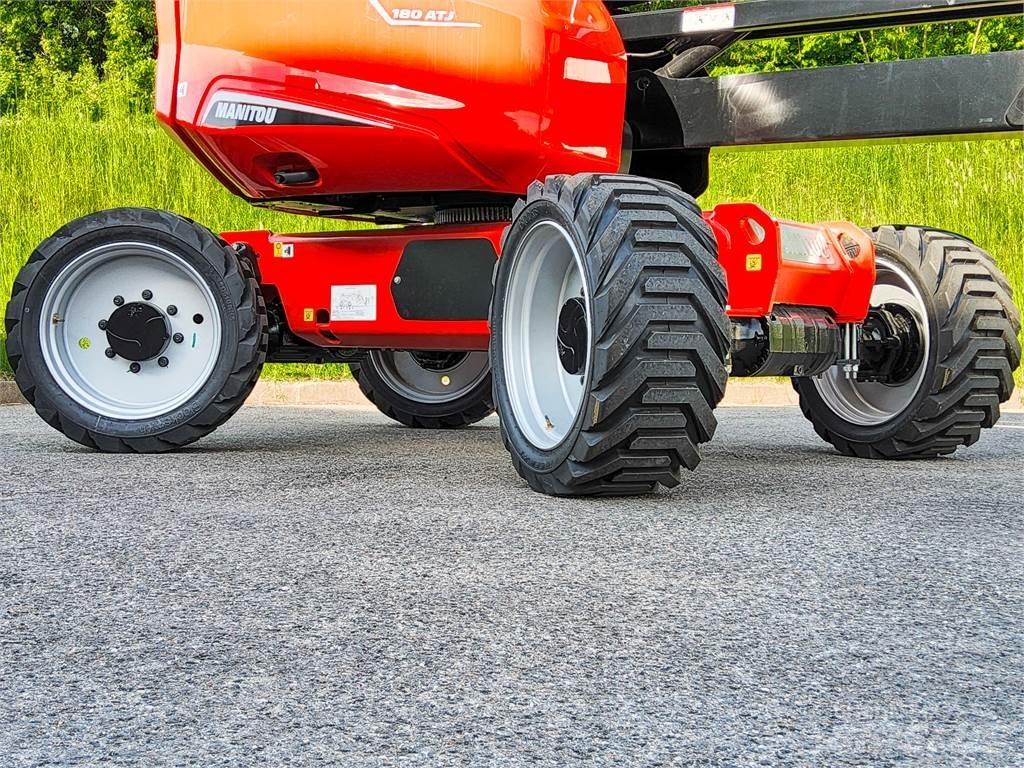 Manitou 180 ATJ Колінчаті підйомники